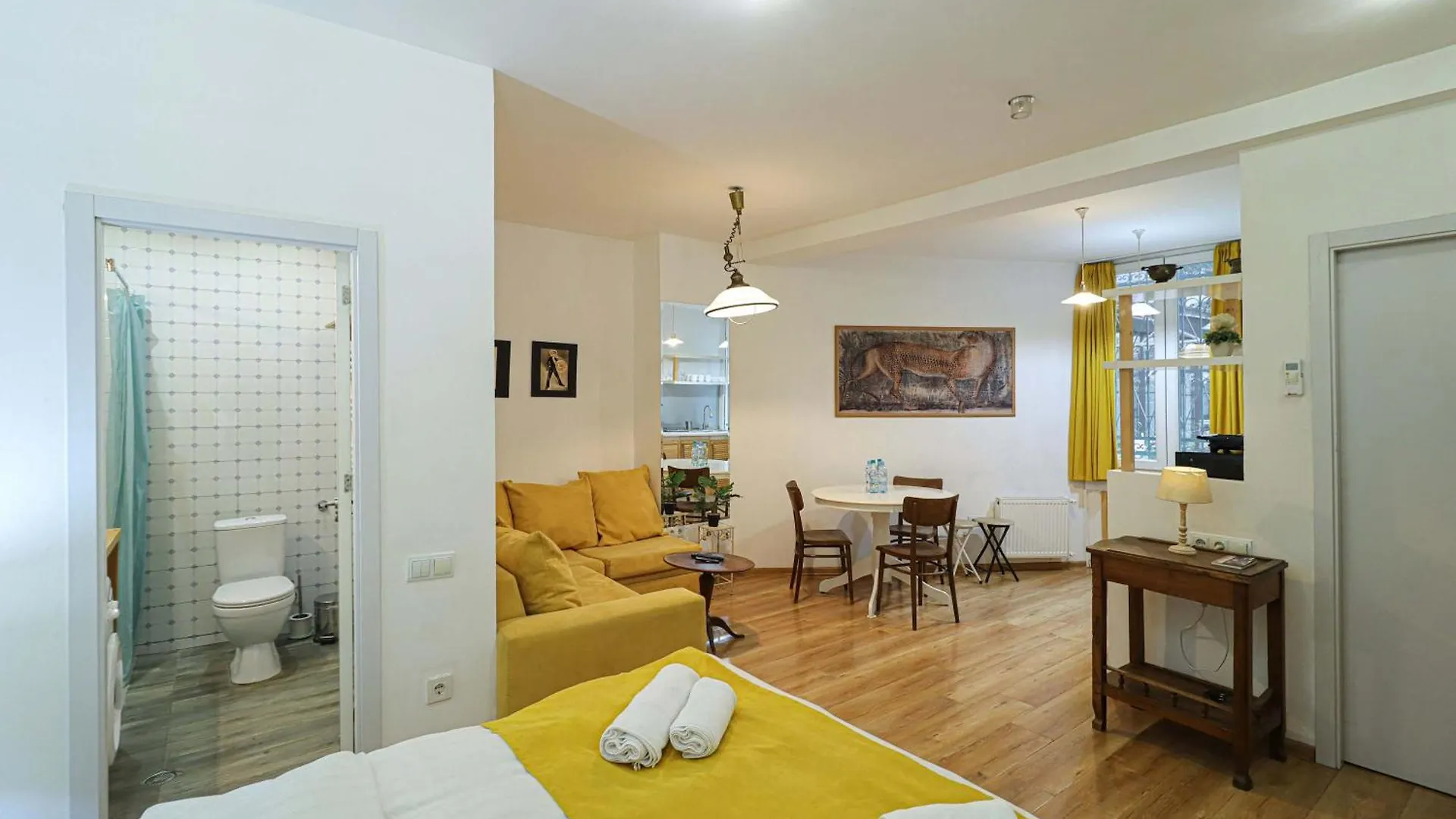 Wehost Heart Of Tbilisi Studio
