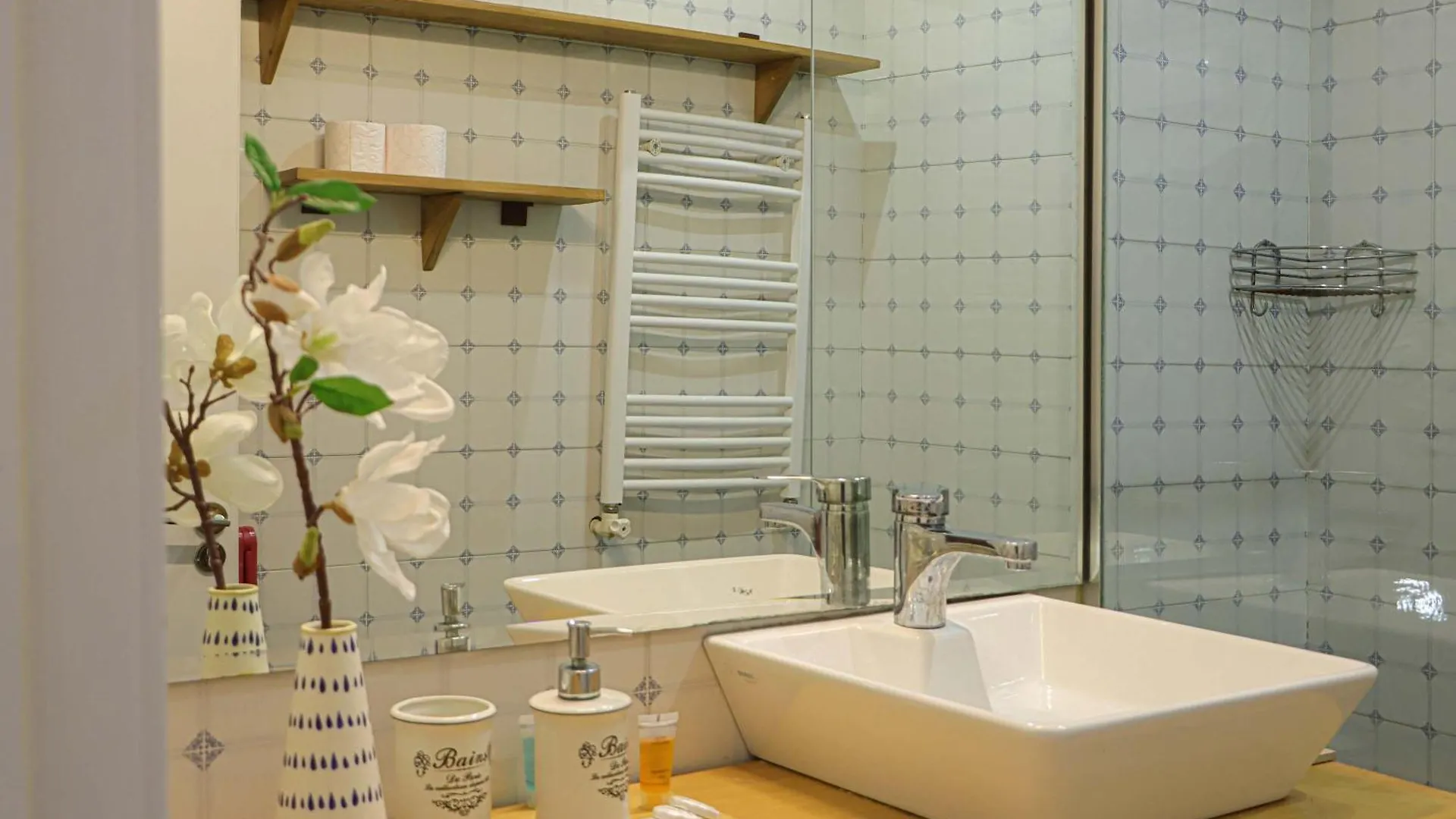 Wehost Heart Of Tbilisi Studio Apartment