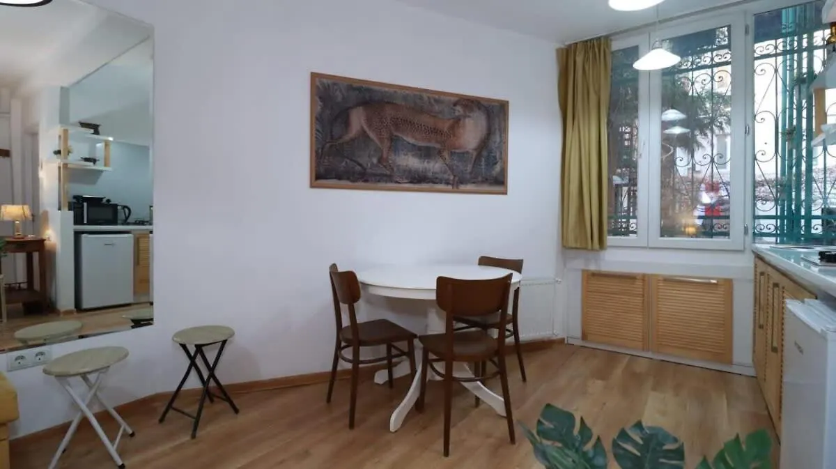 Wehost Heart Of Tbilisi Studio